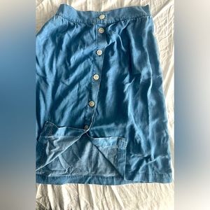 Chambray button pocket midi skirt